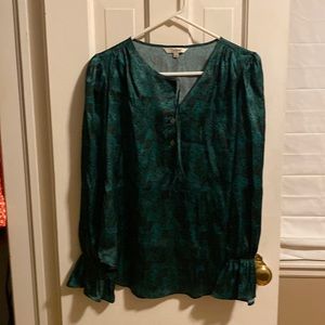 Tucker The Classic Blouse Russian Dolls in Crepe de Chine Silk Smocked Collar